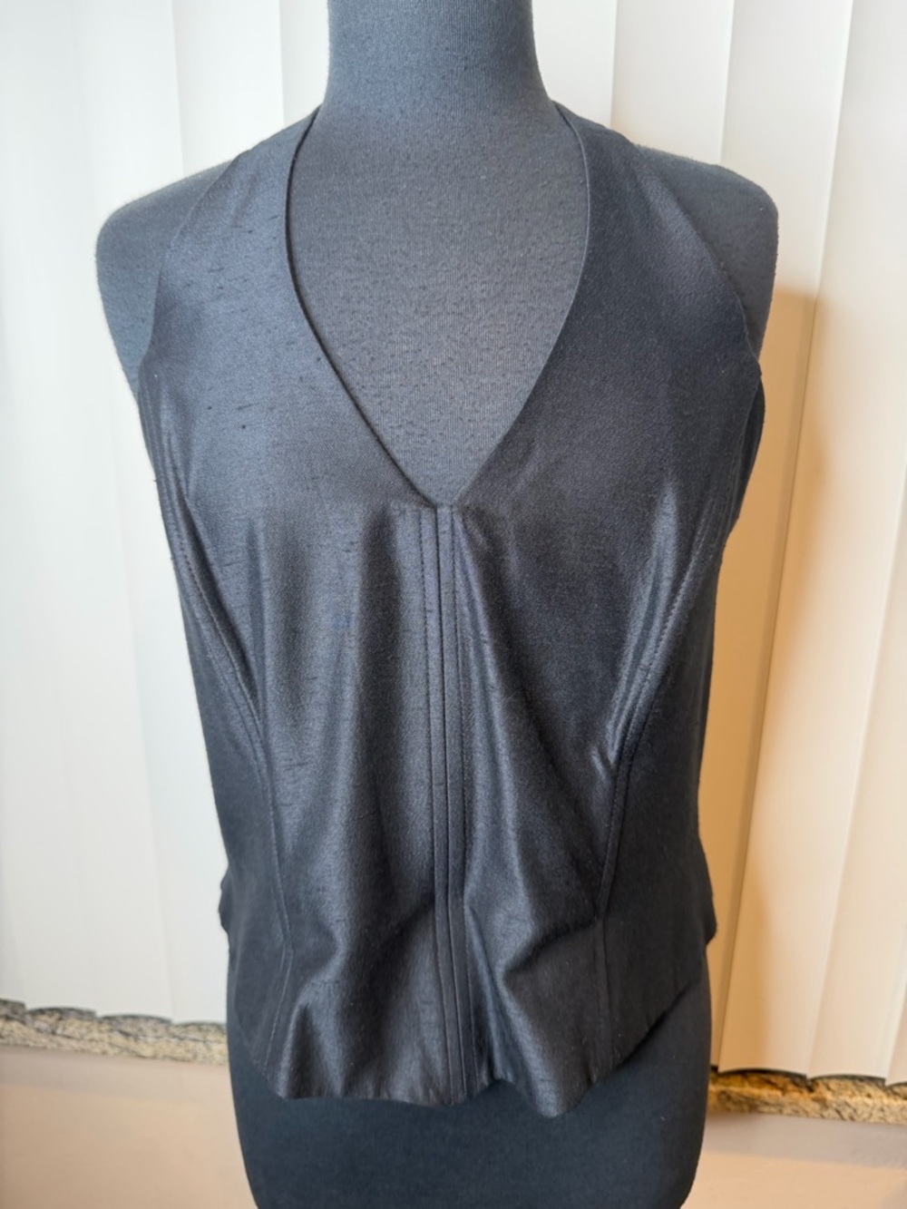 John Roberts Vintage Halter Sleek Black V-Neck Sleeveless Top Size 14